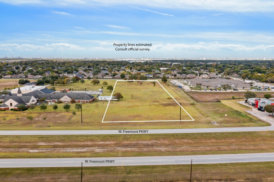 Primary Photo Of 9601 Fairmont Parkway, La Porte Land For Sale