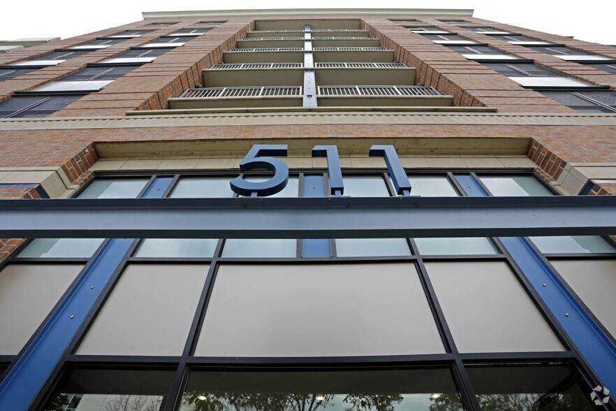More Photos Of 511 W Division St, Chicago Apartments For Lease