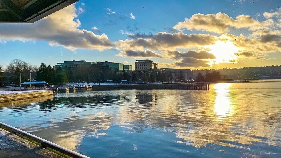 More Photos Of 1101 Lake Washington Blvd N, Renton Unknown For Lease