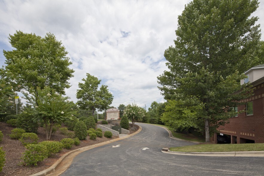 More Photos Of 500 Holly Springs Rd, Holly Springs Medical For Lease
