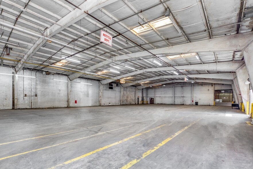 More Photos Of 3314 Dug Gap Rd rd, Dalton Manufacturing For Sale