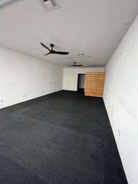 More Photos Of 2159 McCulloch Blvd N, Lake Havasu City Storefront Retail Office For Lease