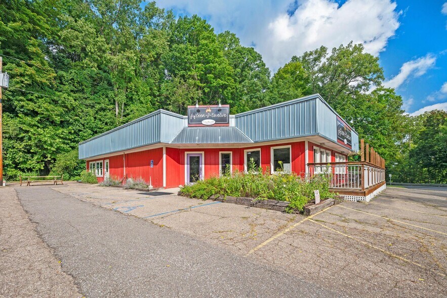 Primary Photo Of 15212 N Red Bud Trl, Buchanan General Retail For Sale