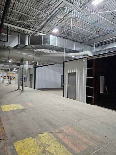 More Photos Of 4676 Erie Ave SW, Navarre Distribution For Sale