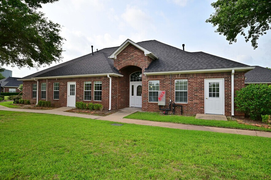 More Photos Of 2021 FM 1092 Rd, Missouri City Assisted Living For Sale