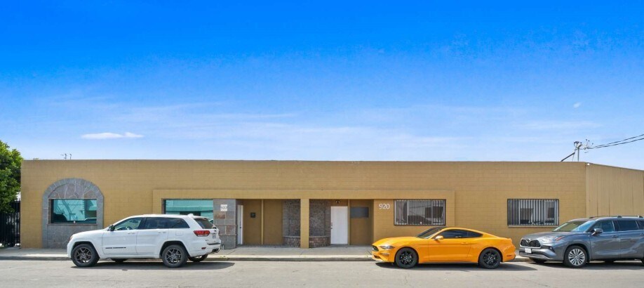 Primary Photo Of 920-922 E Arlee Pl, Anaheim Warehouse For Sale