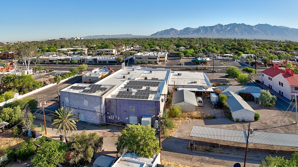 More Photos Of 2636-2640 E Broadway Blvd, Tucson Freestanding For Lease