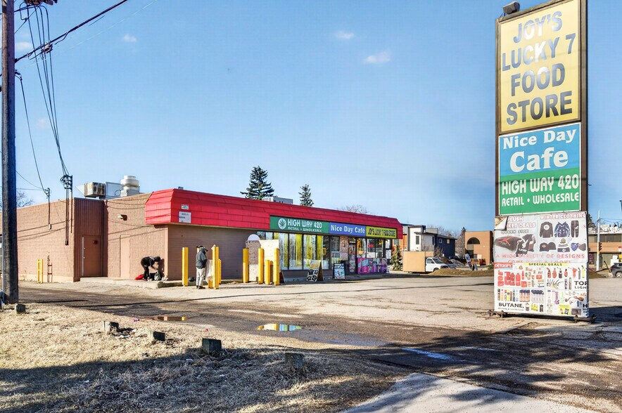 More Photos Of 10639 156th St NW, Edmonton Storefront For Sale