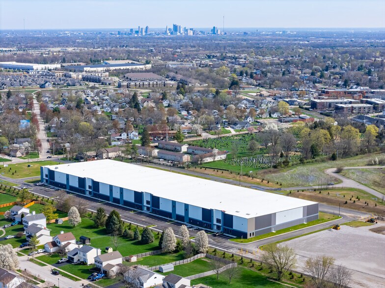 Primary Photo Of 3741 Grove City Rd, Grove City Distribution For Lease