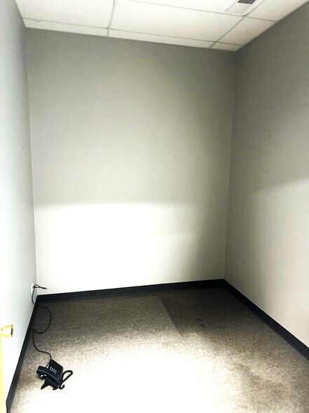 More Photos Of 2111 Northwinds Dr, Dyer Unknown For Sale