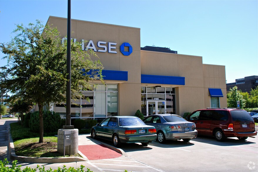 More Photos Of 12900 Coit Rd, Dallas General Retail For Lease