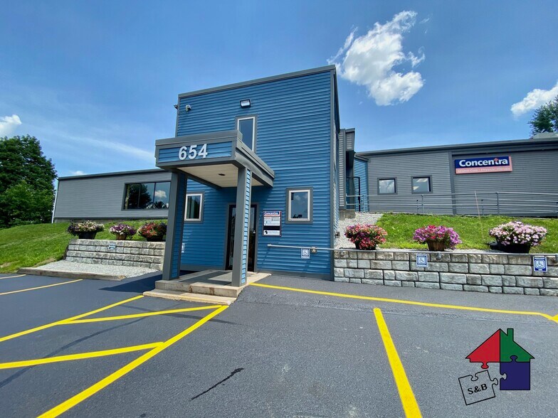 More Photos Of 654 Granger Rd, Barre Office For Sale