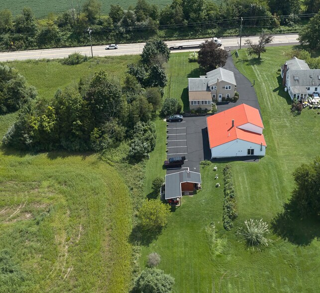 More Photos Of 7078 Easton Rd, Pipersville Auto Repair For Sale