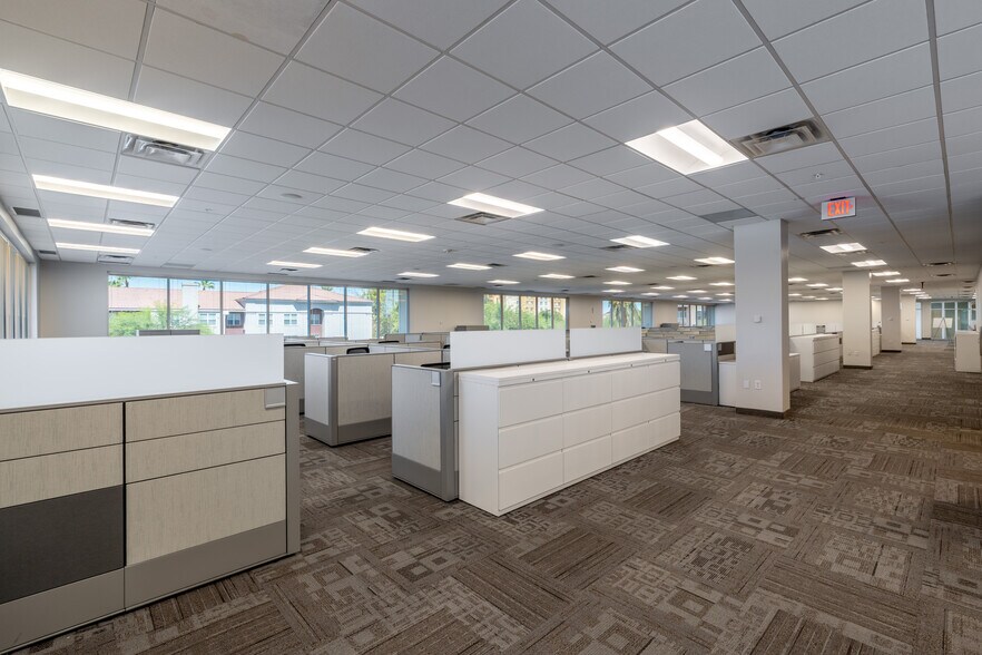More Photos Of 827 W Grove Ave, Mesa Showroom For Sale