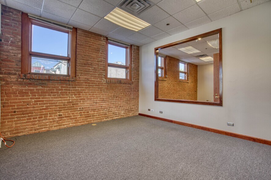 More Photos Of 1136 Pearl St, Boulder Office For Lease
