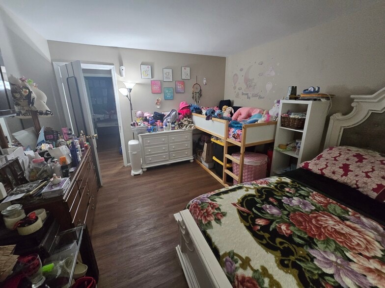 More Photos Of 288 W Clinton St, Dover Apartments For Sale