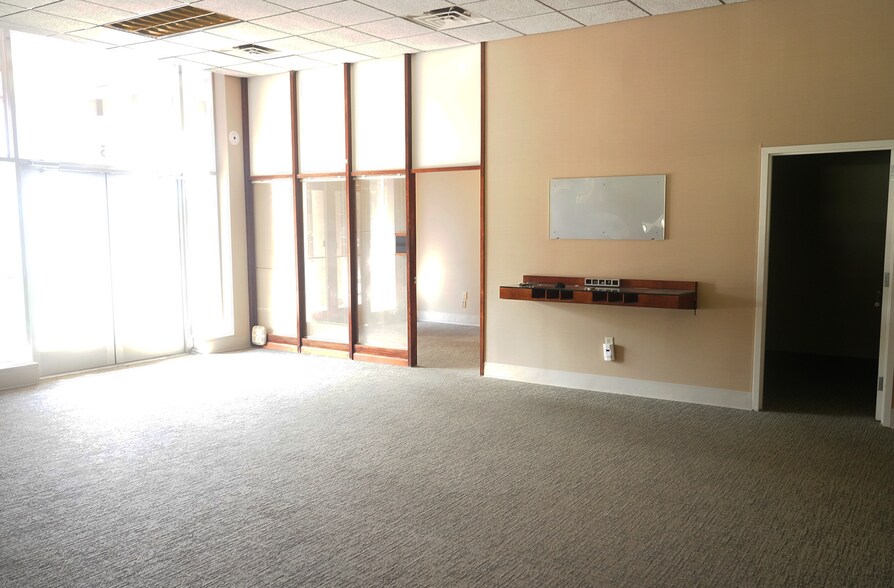 More Photos Of 555 Big a Rd, Toccoa Bank For Sale