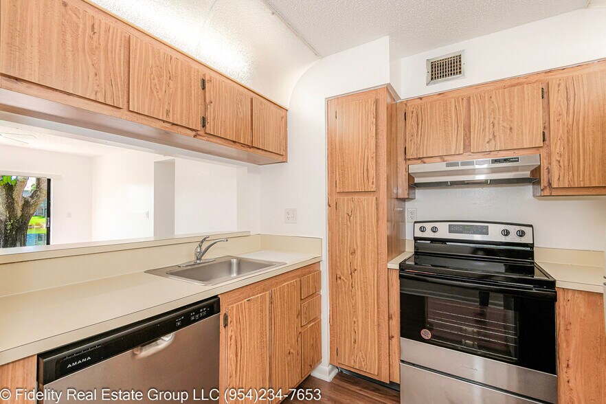 More Photos Of 11430-11442 NW 45th St, Coral Springs Apartments For Sale