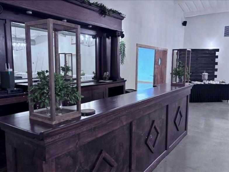 More Photos Of 1212 Packing House rd, Graham Flex For Sale