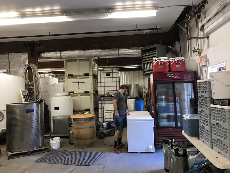 More Photos Of 13 Railroad St, Hood River Winery Vineyard For Lease