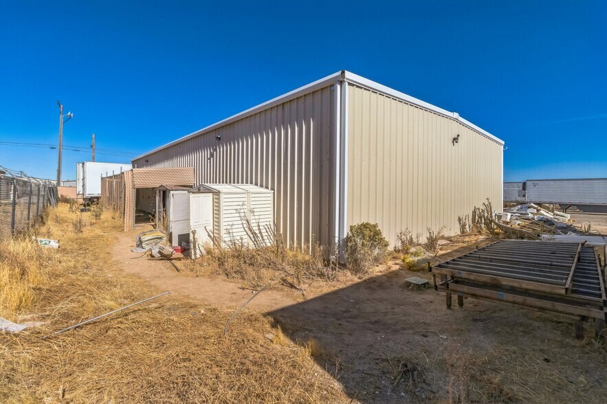 More Photos Of 17265 Darwin Ave, Hesperia Service For Lease