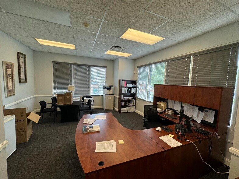 More Photos Of 328 E Main St, Cartersville Medical For Lease