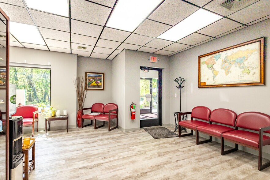 More Photos Of 189 (NYS) Route 25, Riverhead Medical For Sale