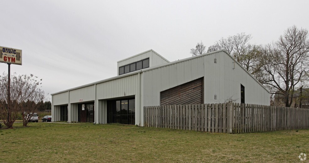 More Photos Of 7495 Old Hickory Dr, Mechanicsville Flex For Lease