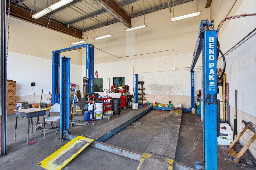 More Photos Of 8641 Sepulveda Blvd, North Hills Carwash For Sale