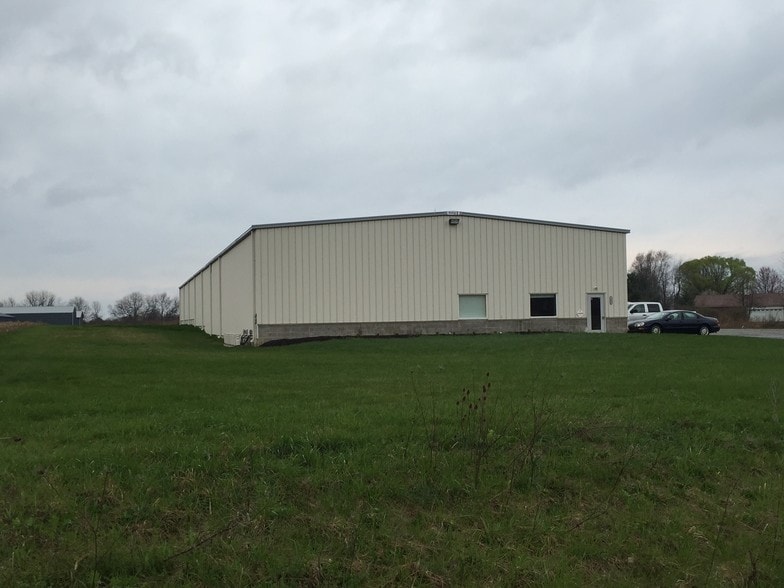 More Photos Of 3643 Dill Rd, Centerburg Warehouse For Lease