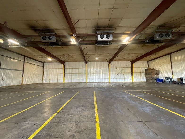 More Photos Of 1400 Salem Industrial Dr NE, Salem Warehouse For Sale