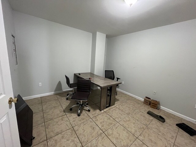 More Photos Of 107 Industrial Ct, Freeport Industrial For Sale