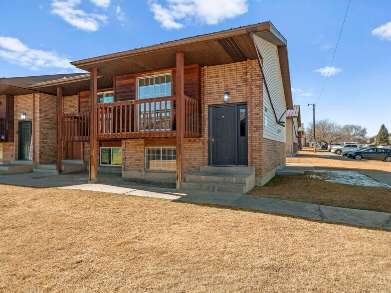 More Photos Of 268-408 1220 South St, Vernal Apartments For Sale