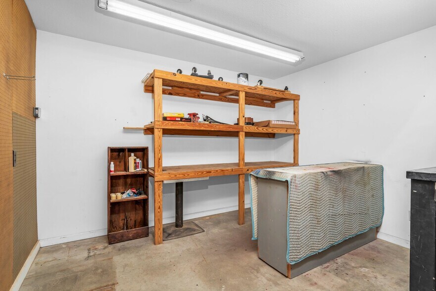 More Photos Of 323 Trevathan St, Rocky Mount Freestanding For Sale