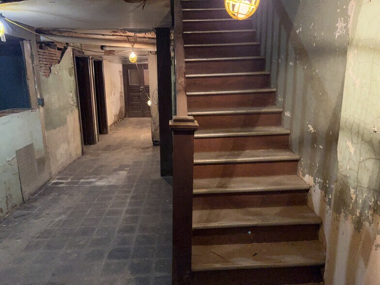 More Photos Of 503 Main St, Madison Hospitality For Sale