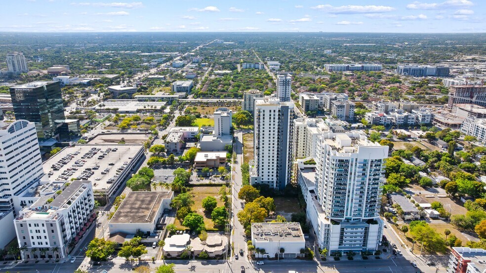 More Photos Of 315 NE 3rd Ave, Fort Lauderdale Multifamily For Sale