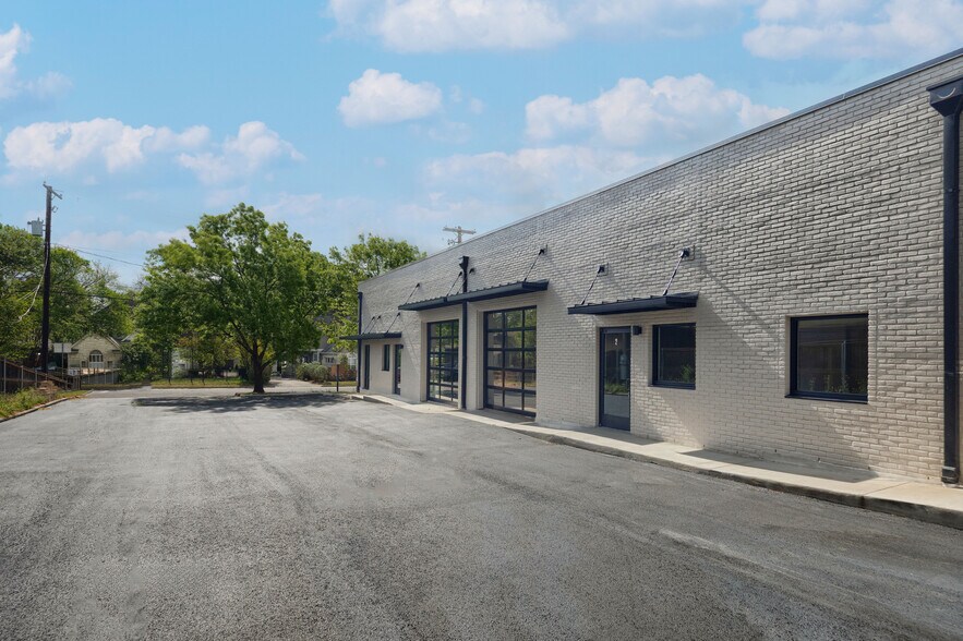 More Photos Of 5602 Clay Ave, Austin Loft Creative Space For Lease