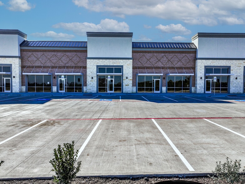 More Photos Of 4260 Ridge Rd, Heath Medical For Lease