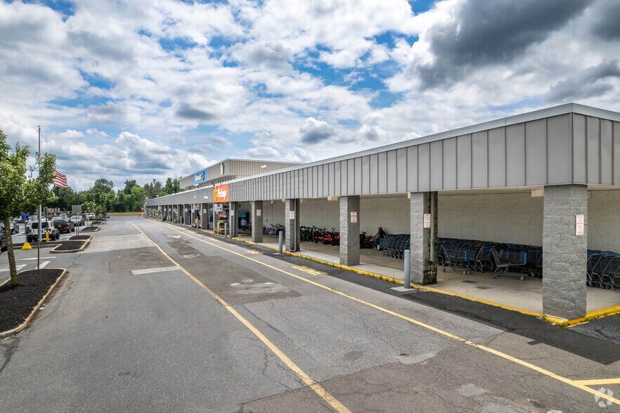 More Photos Of 1 Walmart Plz, Clinton Township Unknown For Lease