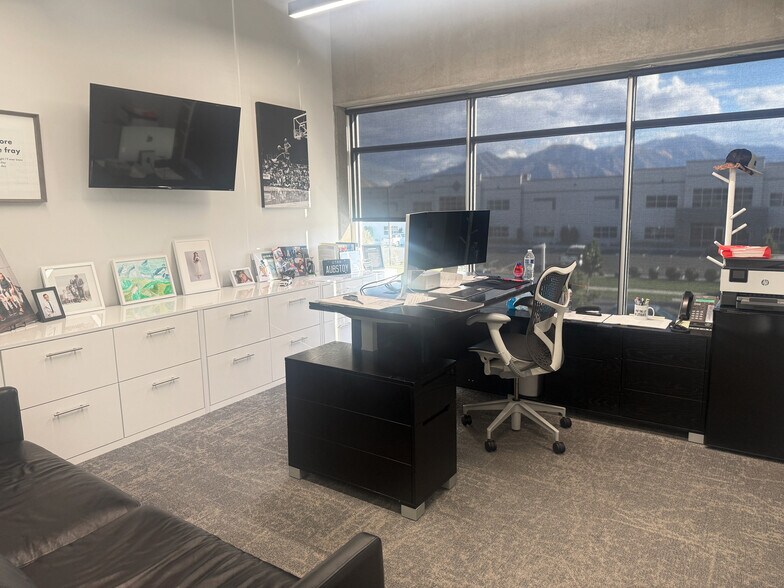 More Photos Of 2208 W 700 S, Springville Light Manufacturing For Sale