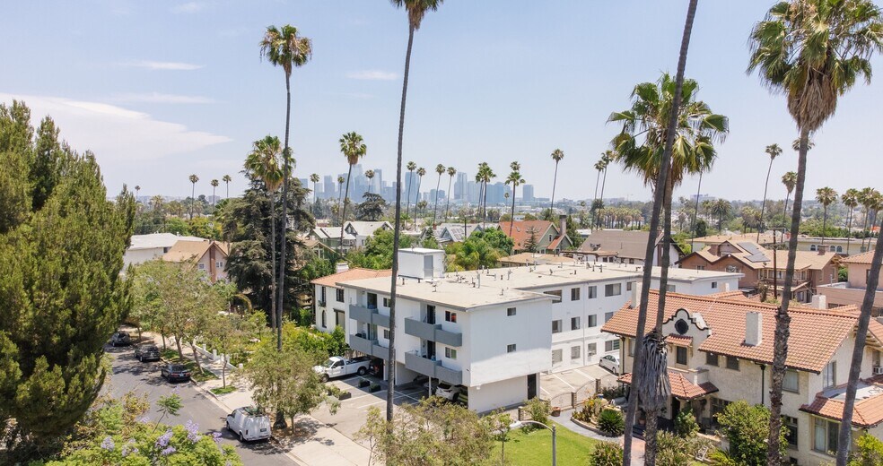 More Photos Of 2060 S Hobart Blvd, Los Angeles Multifamily For Sale