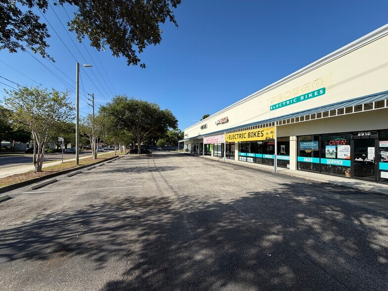 More Photos Of 2910 N Himes Ave, Tampa Unknown For Lease