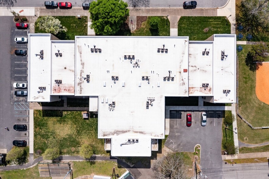 More Photos Of 200 Claremont Ave, Hampton Apartments For Sale