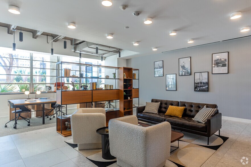 More Photos Of 6688 N Central Expy, Dallas Unknown For Lease