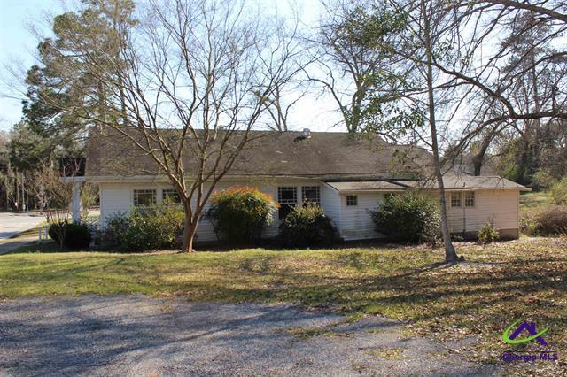 More Photos Of 309 Engram St, Montezuma Storefront Retail Office For Sale