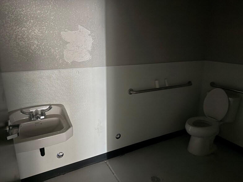 More Photos Of 420 E Southern Ave, Phoenix Fast Food For Lease