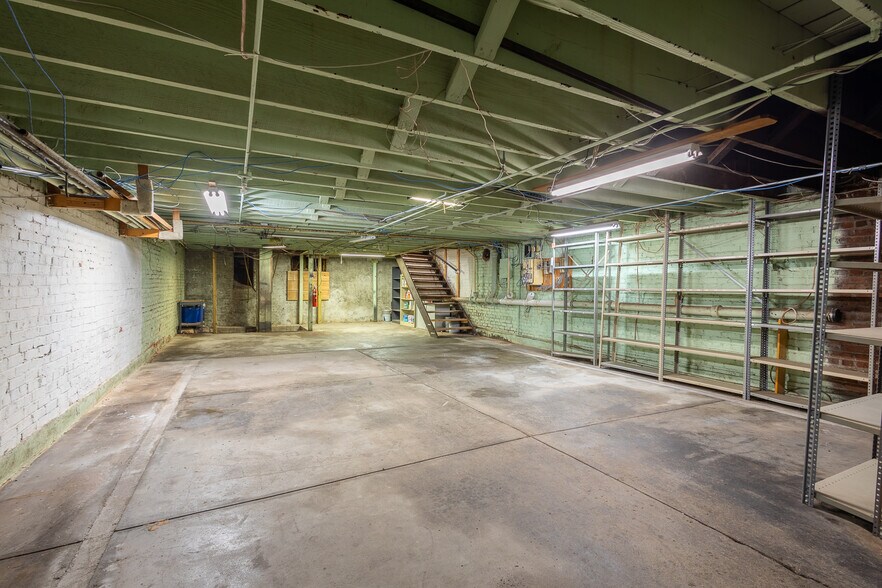 More Photos Of 2313 13th, Columbus General Retail For Sale