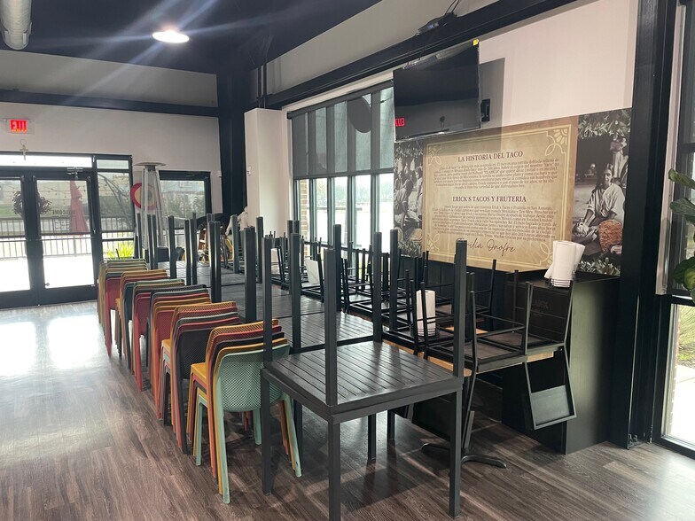 More Photos Of 313 FM 1103, Cibolo Freestanding For Lease