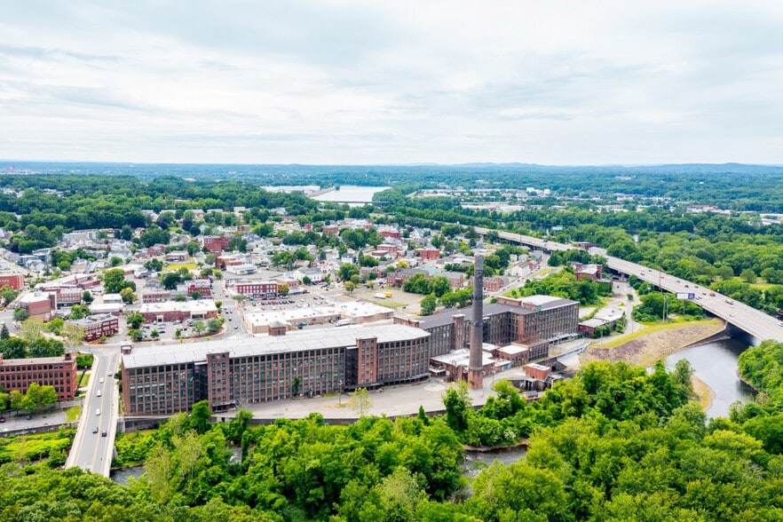 More Photos Of 165 Front St, Chicopee Apartments For Sale