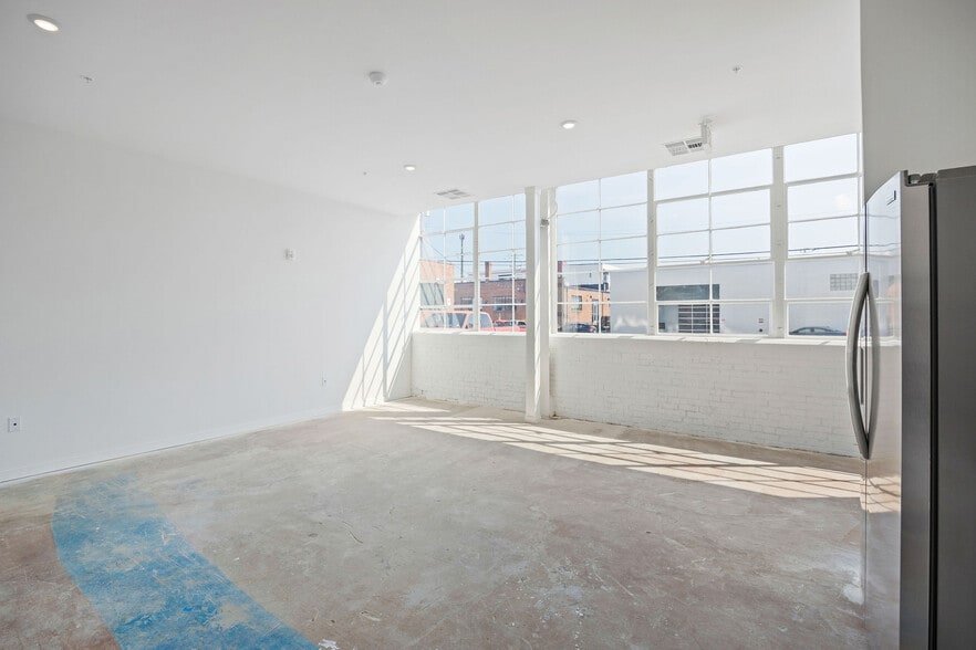 More Photos Of 1716 Summit Ave, Richmond Apartments For Sale